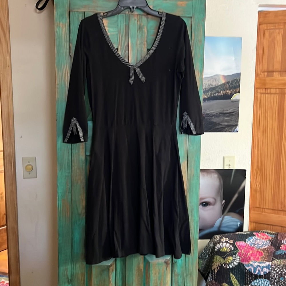 This Effie dress is adorable and super flattering and comfortable.
